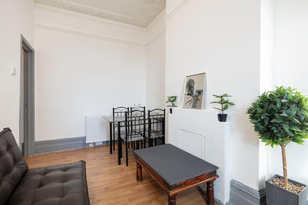 2A - Bright & Airy 2 Bed Flat - 20 Mins To Central Лондон Экстерьер фото