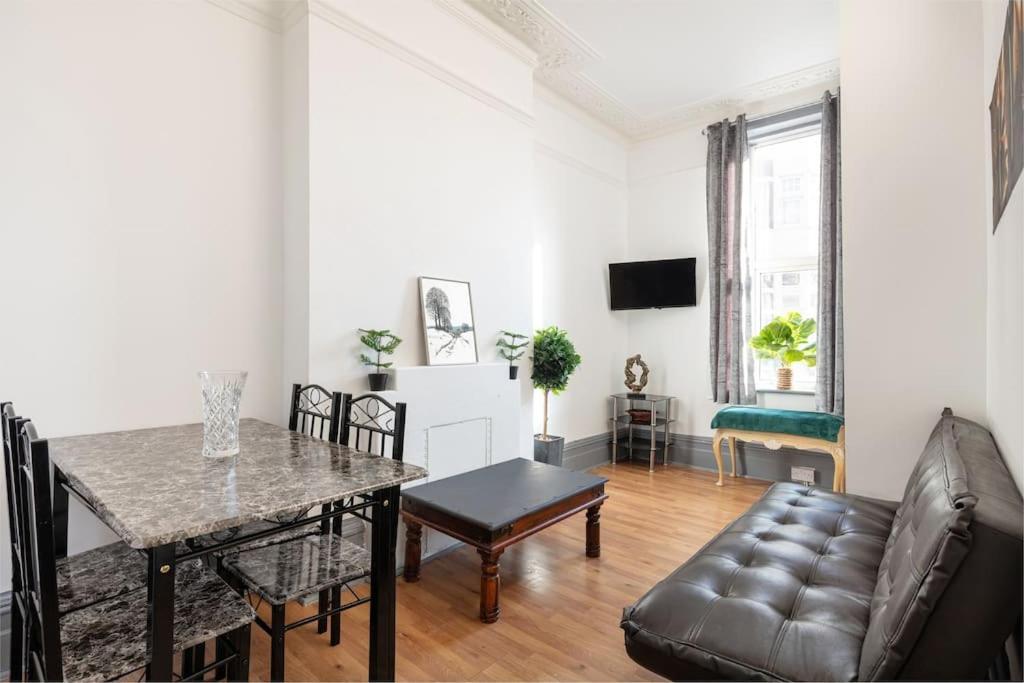 2A - Bright & Airy 2 Bed Flat - 20 Mins To Central Лондон Экстерьер фото