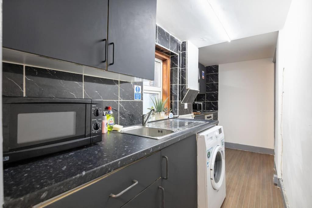 2A - Bright & Airy 2 Bed Flat - 20 Mins To Central Лондон Экстерьер фото