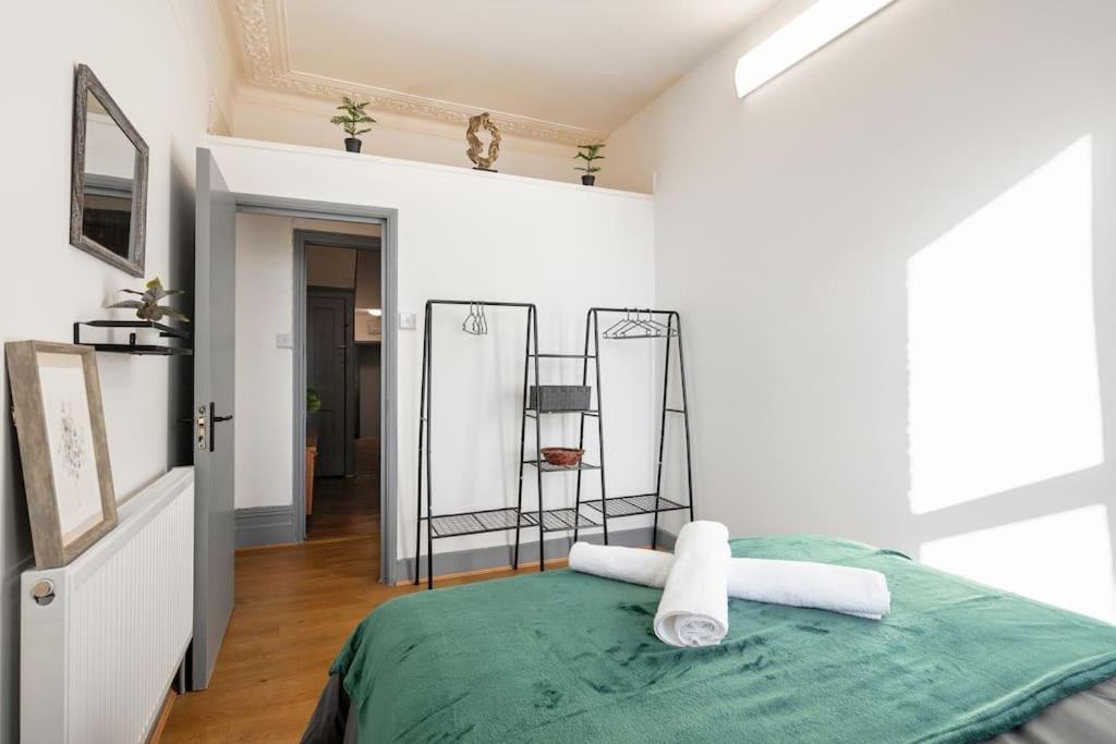 2A - Bright & Airy 2 Bed Flat - 20 Mins To Central Лондон Экстерьер фото